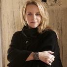 Mary Chapin Carpenter has won five Grammy Awards over the course of her career. Mary Chapin Carpenter has won five Grammy Awards over the course of her career.