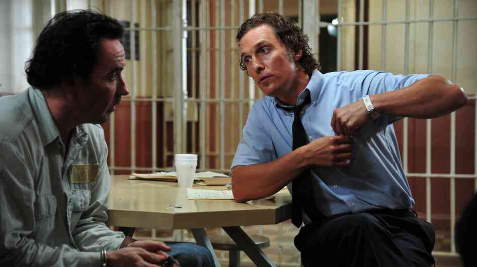 Miami reporter Ward Jansen (Matthew McConaughey) investigates the murder conviction of Hillary Van Ward (John Cusack), who may have been wrongly charged. Miami reporter Ward Jansen (Matthew McConaughey) investigates the murder conviction of Hillary Van Ward (John Cusack), who may have been wrongly charged.