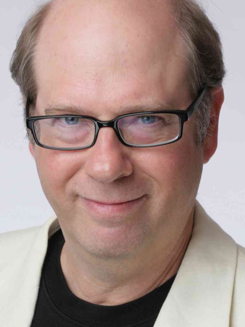 Stephen Tobolowsky is an actor and writer. He also hosts the podcast The Tobolowsky Files.