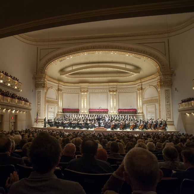 Orff's 'Carmina Burana,' an audience favorite, received an intensely colorful reading by Riccardo Muti and the Chicago Symphony Orchestra.