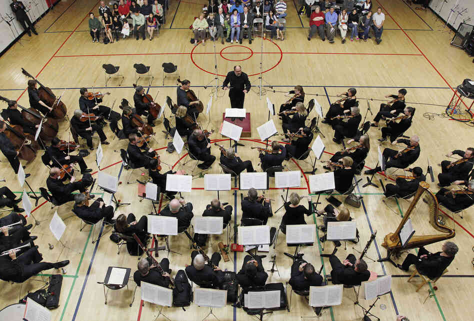 Locked out musicians of the Minnesota Orchestra perform in a free event in a gym in Minneapolis.