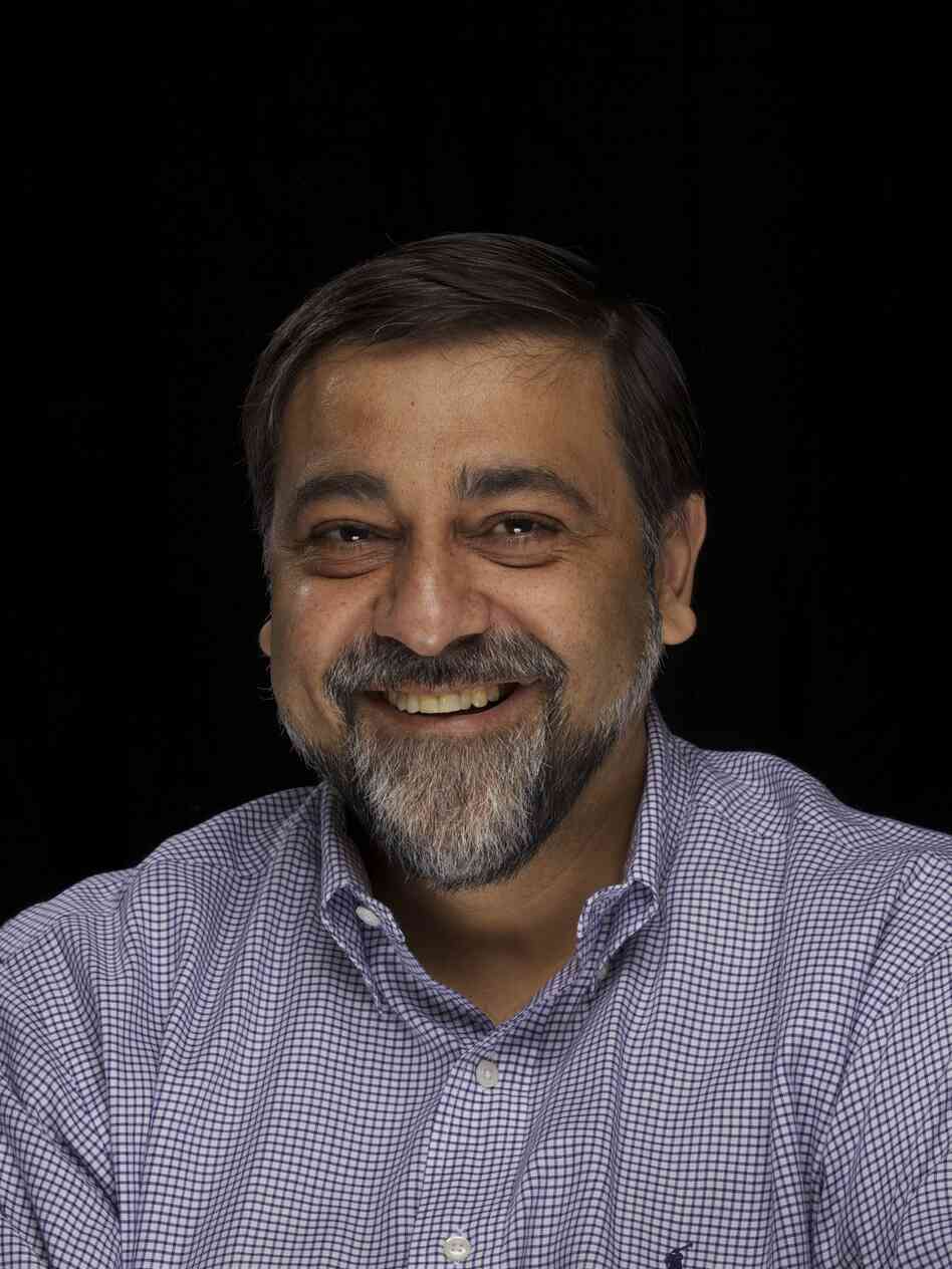 Vivek Wadhwa is vice president of Academics and Innovation at Singularity University. In 2012, he was recognized as an "Outstanding American by Choice" by the U.S. government. Vivek Wadhwa is vice president of Academics and Innovation at Singularity University. In 2012, he was recognized as an "Outstanding American by Choice" by the U.S. government.