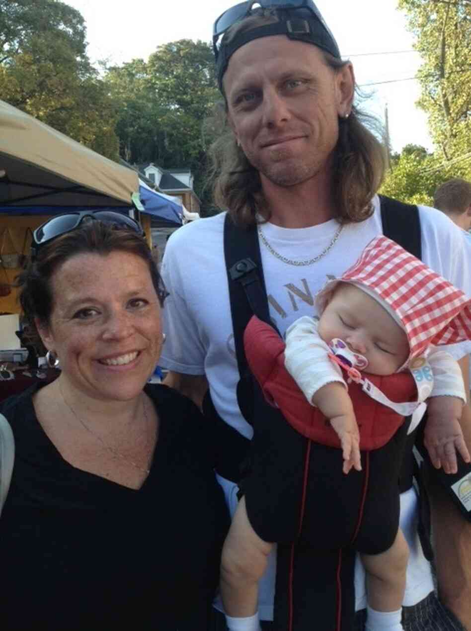 Wendy Leedy, John Gaugush and 3-month-old Isabel at the annual craft fair in Occoquan. Says Gaugush: "I think most people in America are not far right, and not far left, but are forced to pick one or the other." Wendy Leedy, John Gaugush and 3-month-old Isabel at the annual craft fair in Occoquan. Says Gaugush: "I think most people in America are not far right, and not far left, but are forced to pick one or the other."