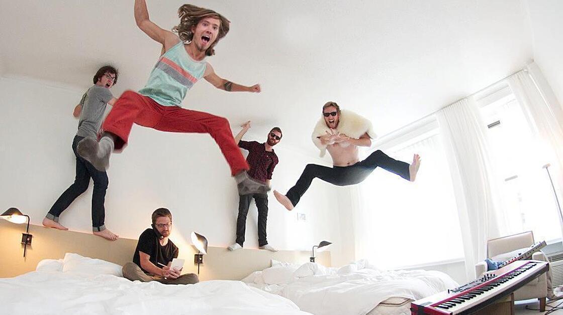 Moon Taxi.