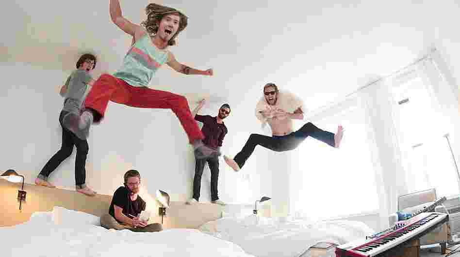 Moon Taxi.