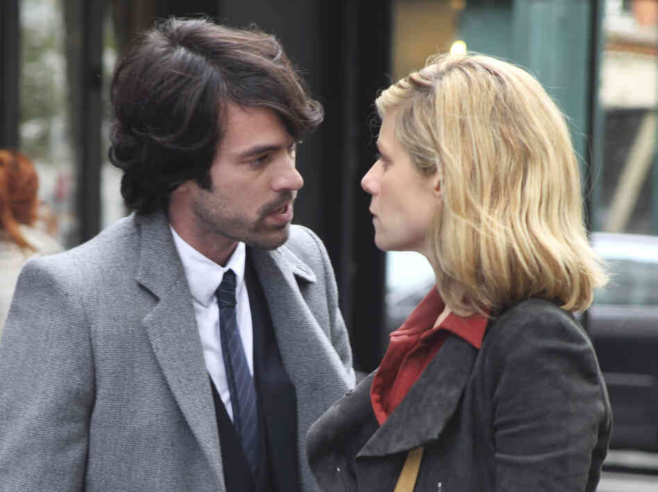 Paul and his wife, Sarah (Marina Fois), argue over the fact that she feels neglected and held back from being a writer.