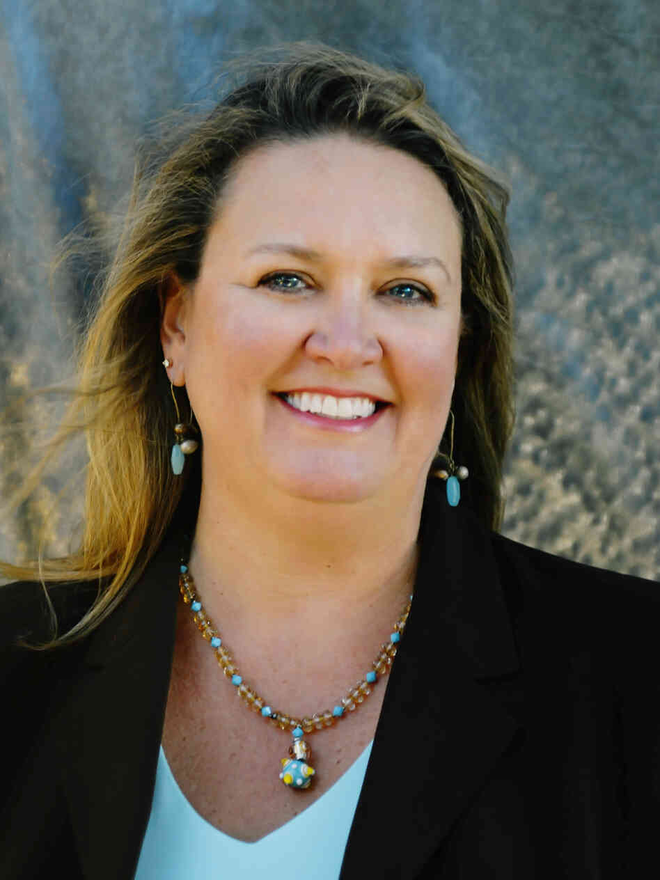 Debbie Elliot 2010