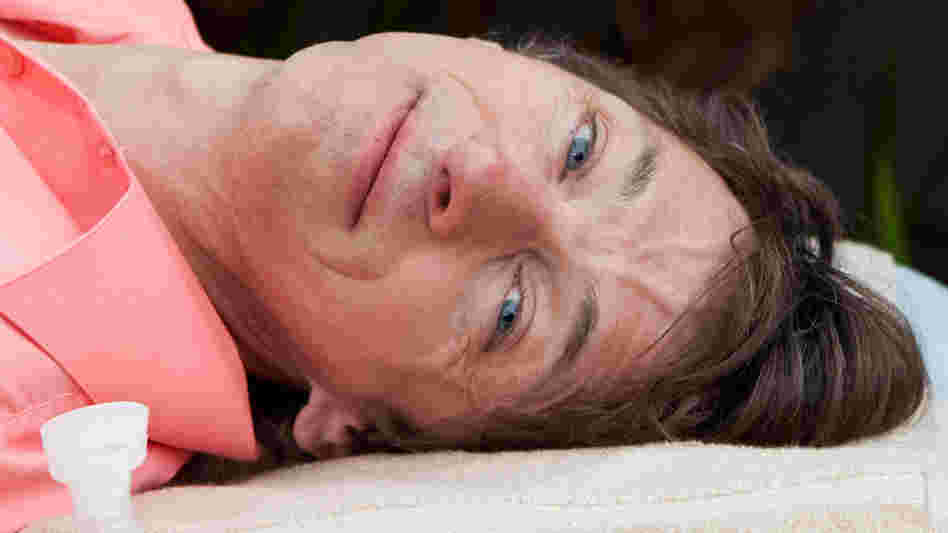 John Hawkes plays Mark O'Brien, a man who spends most of his life in an iron lung after suffering from polio, in The Sessions. John Hawkes plays Mark O'Brien, a man who spends most of his life in an iron lung after suffering from polio, in The Sessions.