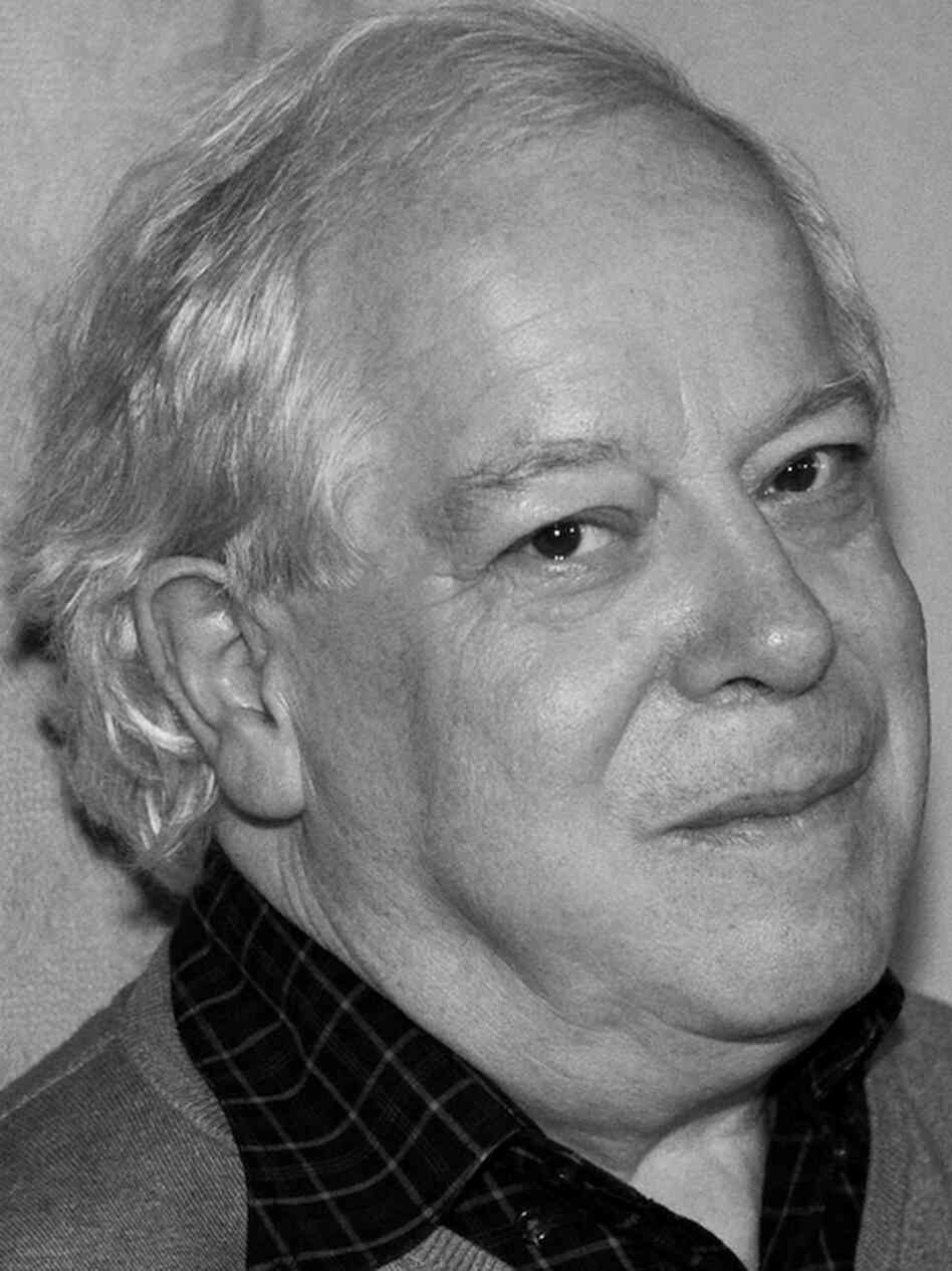 David Thomson is the author of more than 20 books, including Have You Seen ... ?: A Personal Introduction to 1,000 Films and The New Biographical Dictionary of Film.