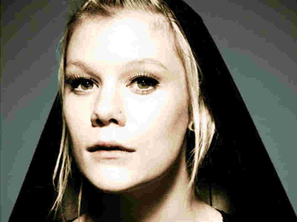 Trixie Whitley.