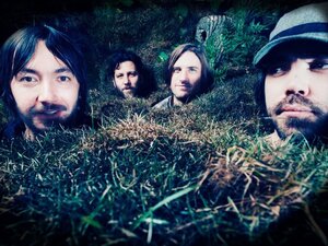 Patrick Watson (right).