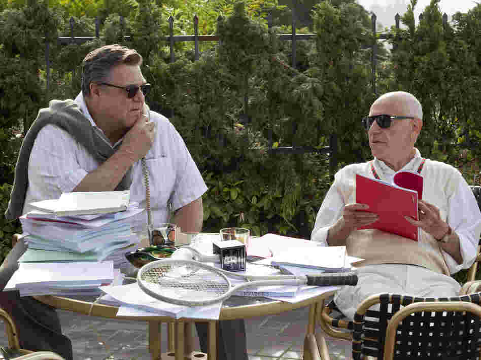 Hollywood veterans John Chambers (John Goodman) and Lester Siegel (Alan Arkin) agree to help the CIA stage a fake movie production.