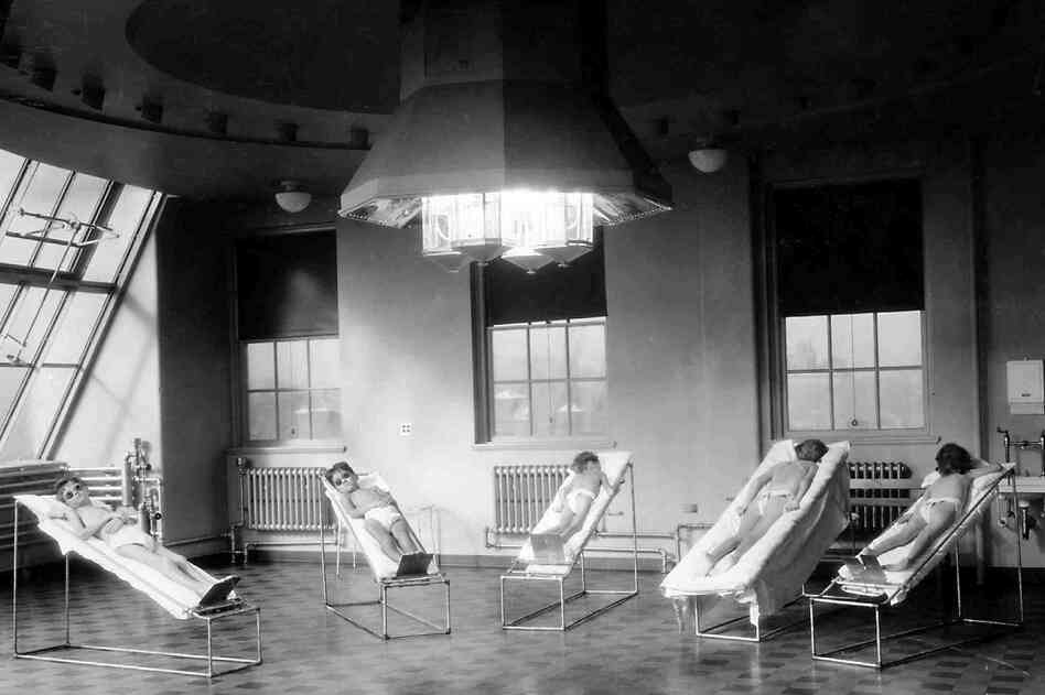 Before the polio vaccine was developed, doctors tried to treat patients with ultraviolet light, which was known to inactivate the virus in the lab.