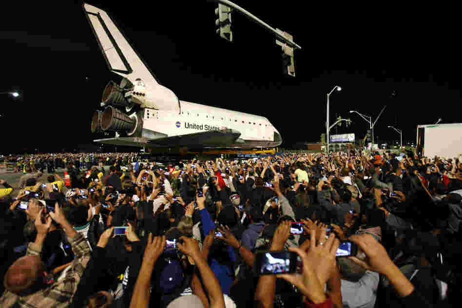 Such a move is not cheap. The cross-town transport was estimated at $10 million, to be paid for by the science center and private donations.