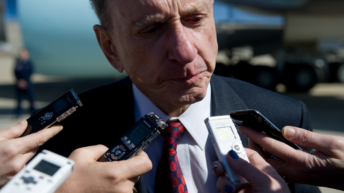 Sen. Arlen Specter speaks to the media at the base of Air Force One in Maryland in 2010. Specter died Sunday at the age of 82.