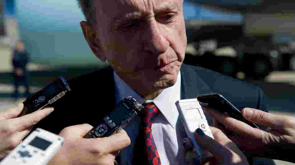 Sen. Arlen Specter speaks to the media at the base of Air Force One in Maryland in 2010. Specter died Sunday at the age of 82.