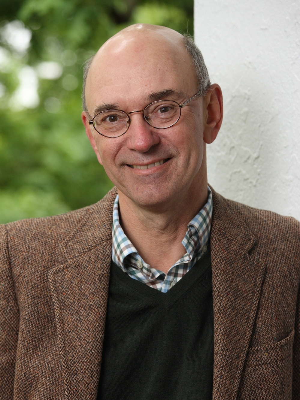 Henry Wiencek is the author of several books, including The Hairstons: An American Family in Black and White, which won a National Book Critics' Circle Award in 1999.