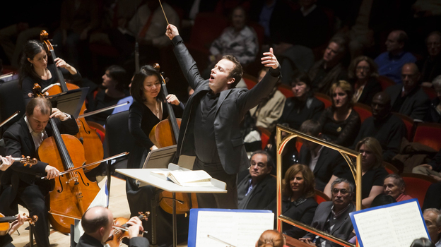 Yannick Nezet-Seguin leads the Philadelphia Orchestra.