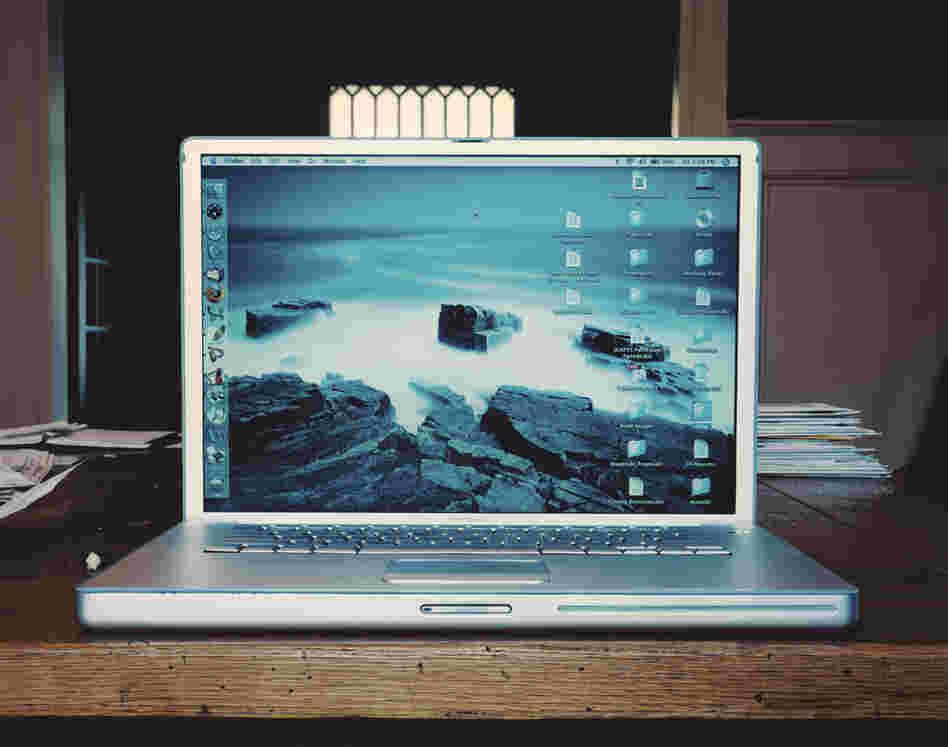 M.W. Laptop 2007