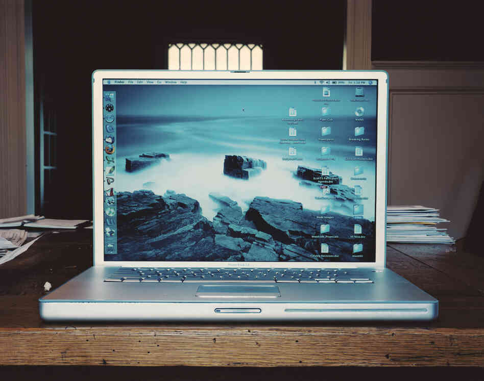 M.W. Laptop 2007