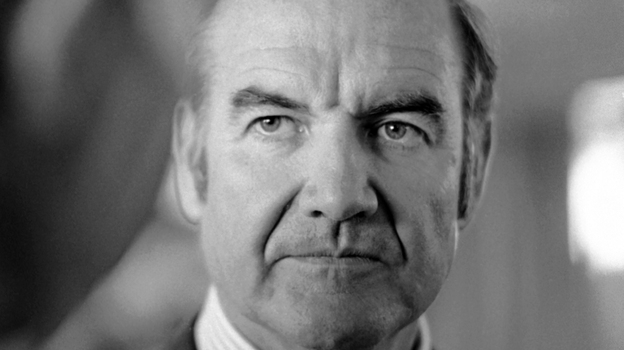 McGovern listens to a constituent in 1974. (AP)