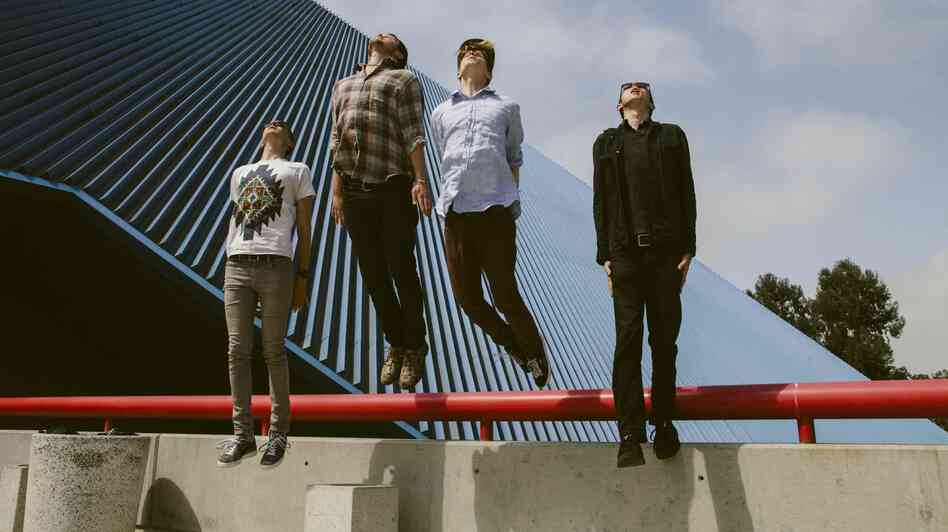 Alt-J.