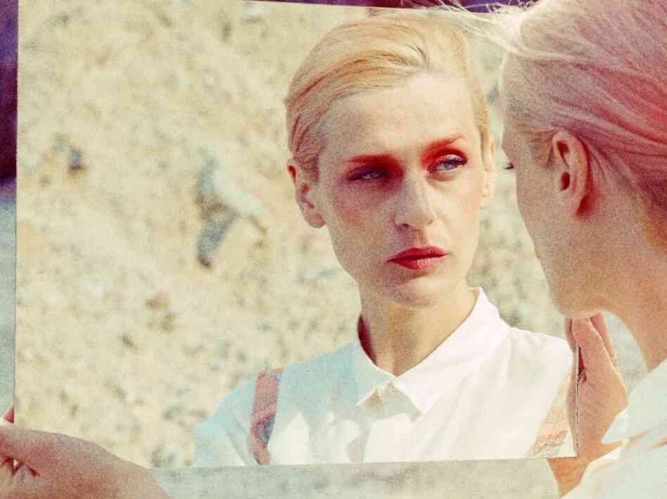 Sarah Assbring of El Perro del Mar