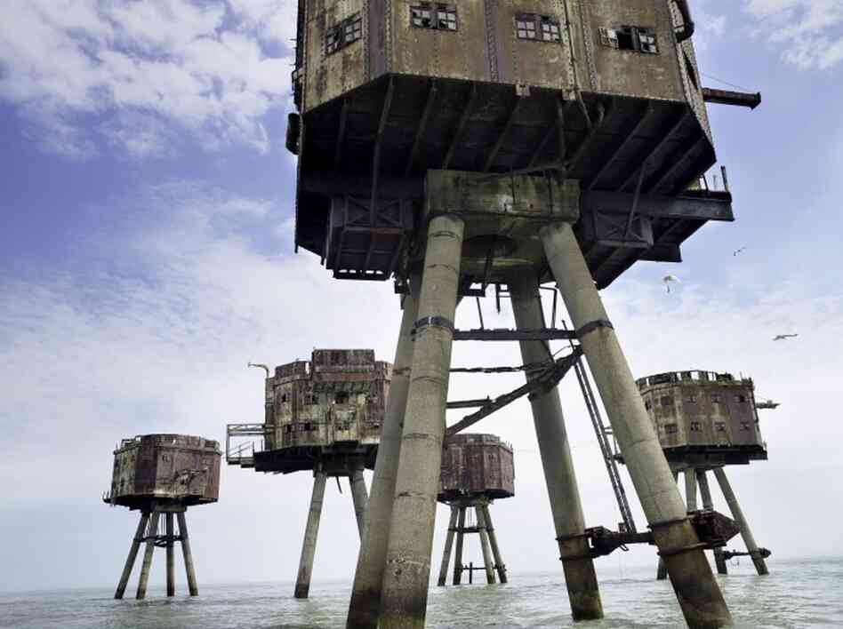 "It seems to be an accepted fact that the sea level will rise dramatically before the end of the century," writes Carl De Keyzer. "This project doesn't just focus on a possible future hazard; it also takes in the various forms of coastal protection in Europe throughout history and how today Fortress Europe copes with other swells and floods." England, 2009 "It seems to be an accepted fact that the sea level will rise dramatically before the end of the century," writes Carl De Keyzer. "This project doesn't just focus on a possible future hazard; it also takes in the various forms of coastal protection in Europe throughout history and how today Fortress Europe copes with other swells and floods." England, 2009