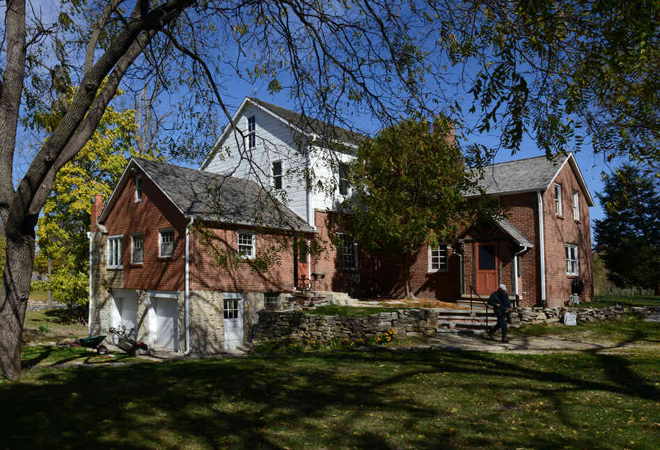 This former mill is the last private mill on the Bark and was in operation until a few years ago. It was built in the 1850s by one of the founders of Delafield, Wis., Nelson Hawks, to grind corn and grain. The mill pond and an earthen dam are behind it.