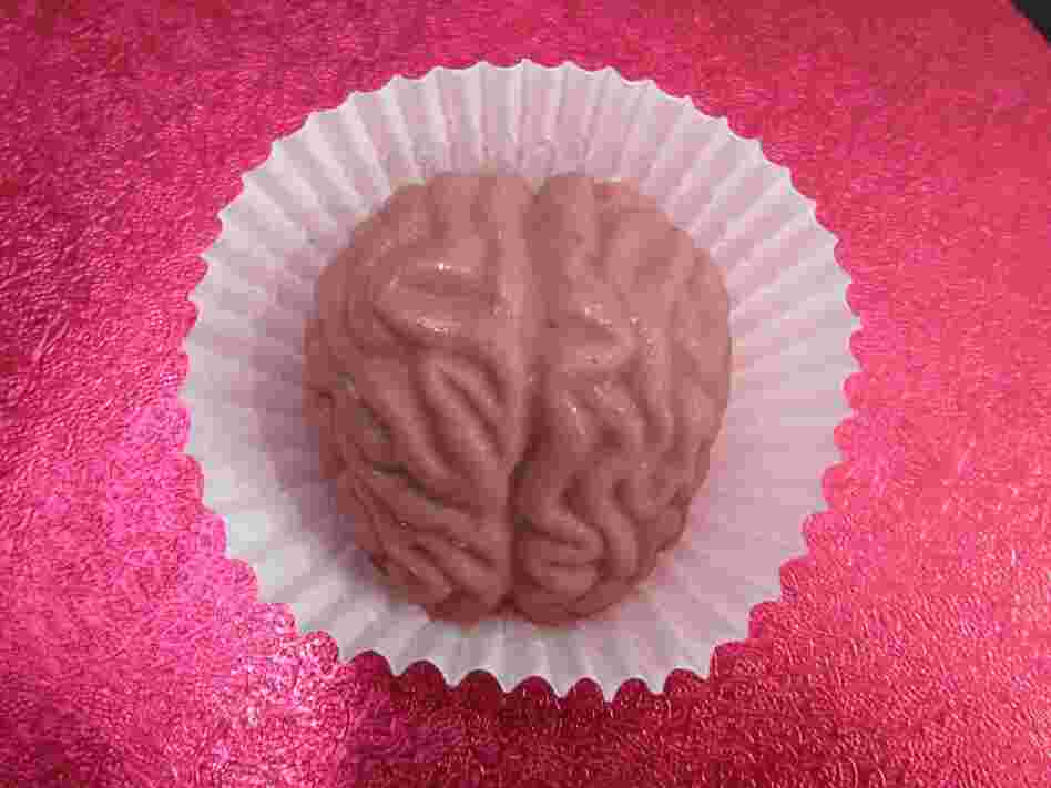 You don't have to be a zombie to eat a brain: Brain truffles by Freya & Rachel look surprisingly like they just might contain a neuron or two.