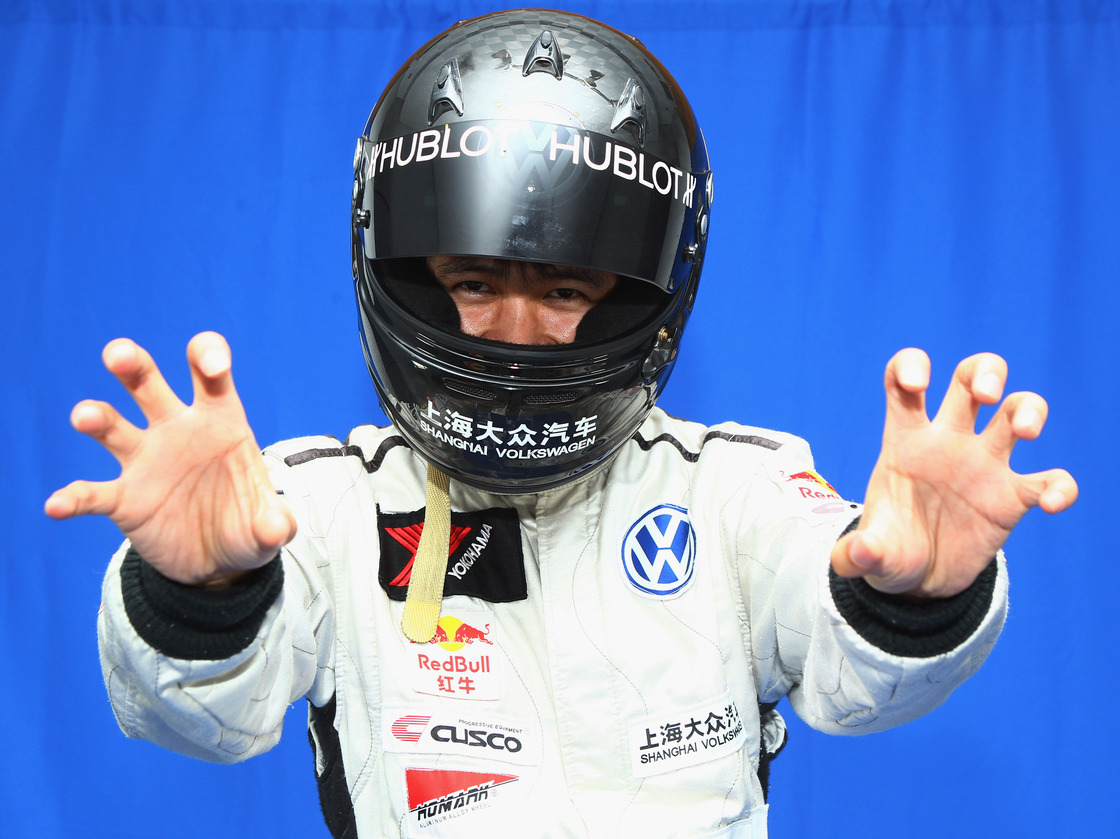 Blogger and race car driver Han Han doesn't shy away from skewering Chinese government and society.