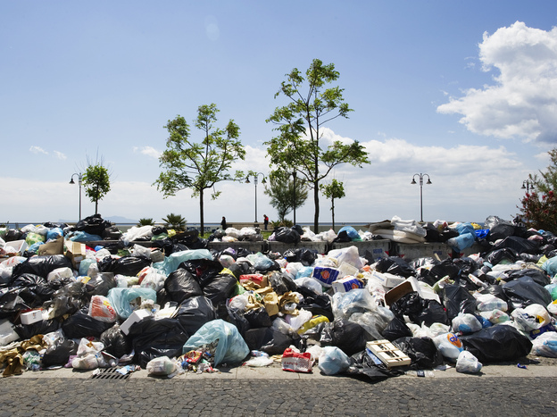 In May 2011, uncollected rubbish piled up in Naples, Italy. Sweden hopes Italy might be willing to export the problem.