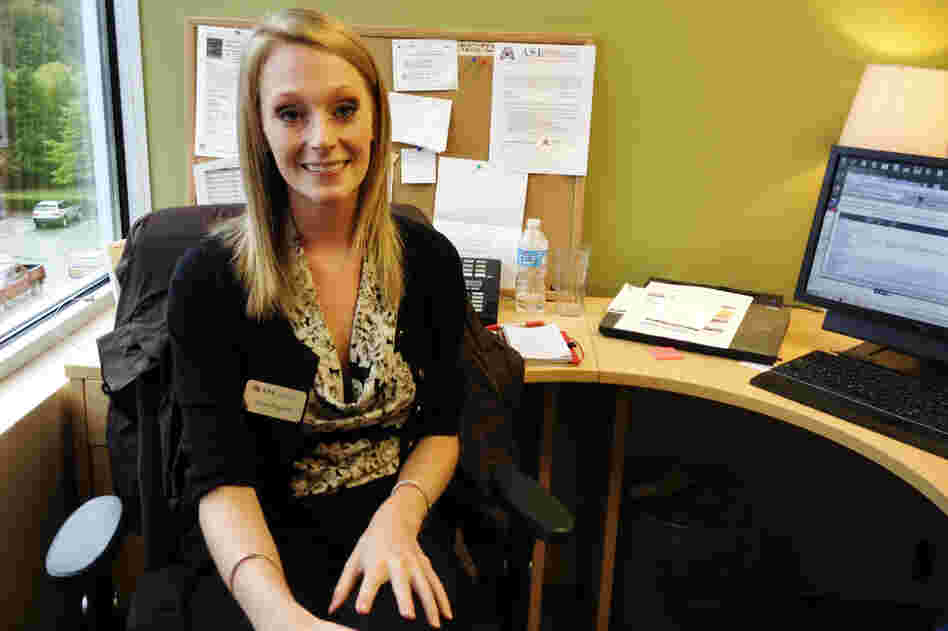 Sarah Bidgood is managing editor of the Journal of the American Society of Echocardiography. She says her parents helped her start adult life with no debt, giving her a leg up.