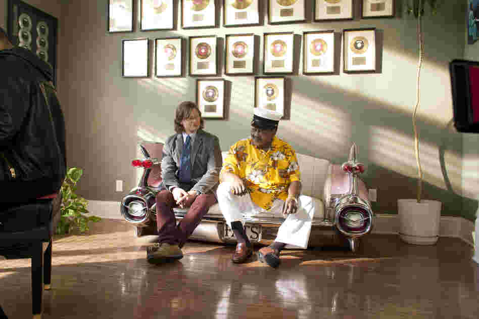 DJ Davis (Steve Zahn) gains an audience with Fats Domino and his many gold records.