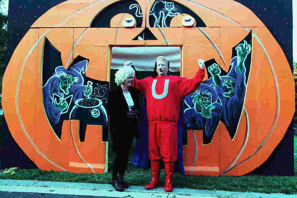 In 1999, the Gores dressed as 1960s cartoon characters Underdog and Polly Purebred — as Al Gore was vying for the Democratic Party nomination for president.