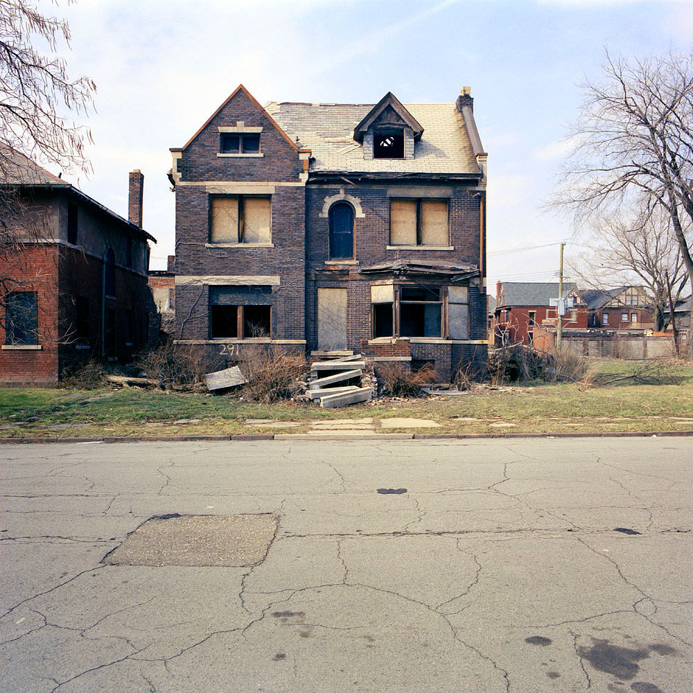 Photos from the <em>100 Abandoned Houses</em> project