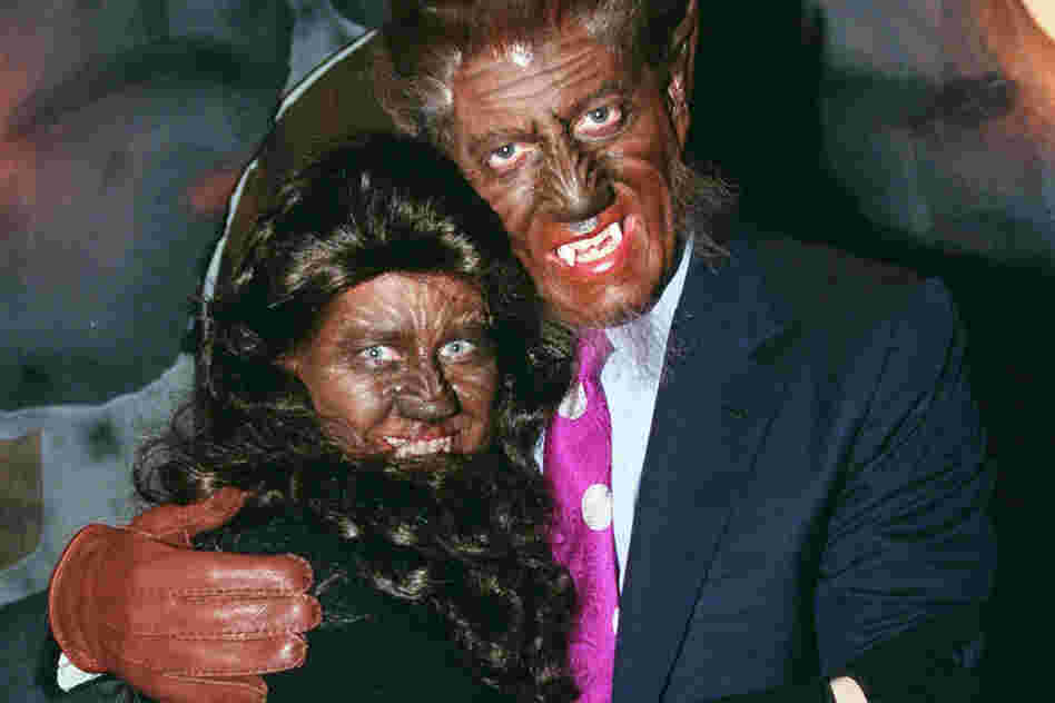 The Gores clearly hated Halloween. (At their residence in 1997.)