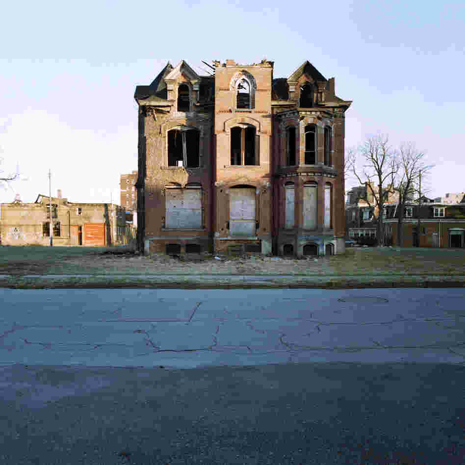 Photos from the 100 Abandoned Houses project