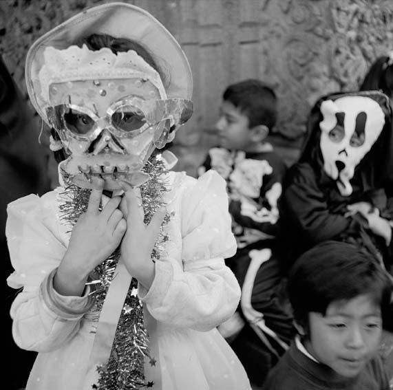 Grade school procession in the Oaxaca Zocalo