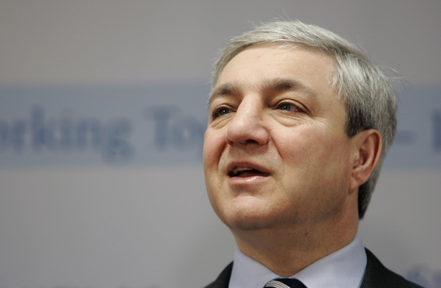 Former Penn State University president Graham Spanier speaks during a news conference.