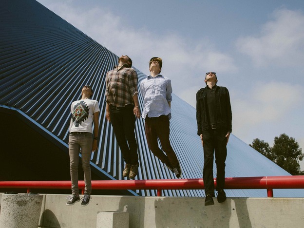 Alt-J flying in Delta formation