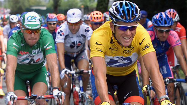 Lance Armstrong, in the leader's yellow jersey, during the 2001 Tour de France. (AFP/Getty Images)