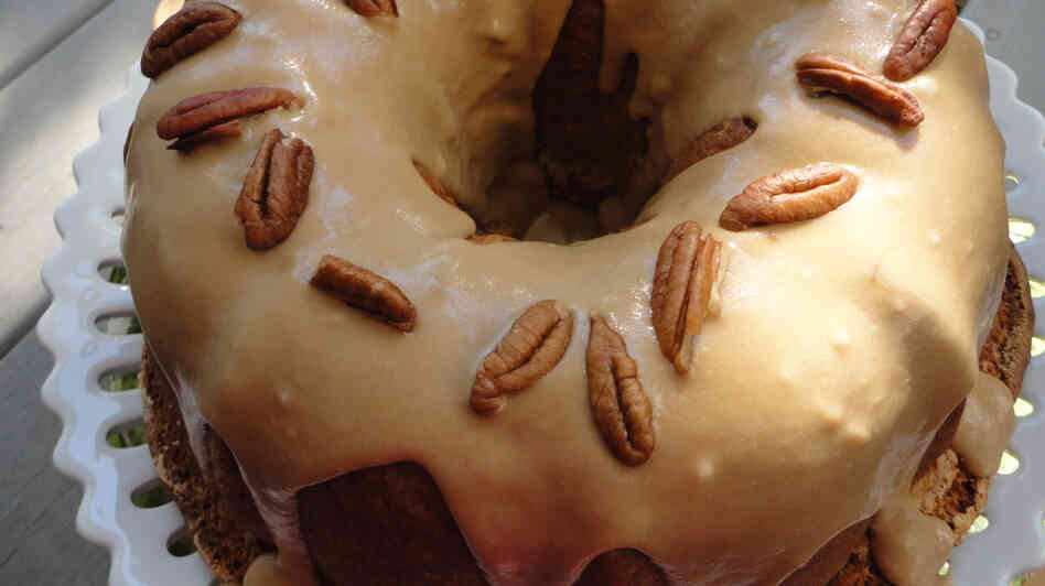 Apple Cider Pound Cake With Cider Caramel Sauce (main)