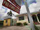 Foreclosure sign