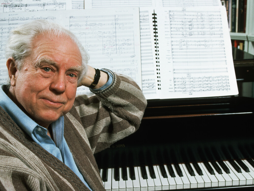 Composer Elliott Carter at the piano in 1989.