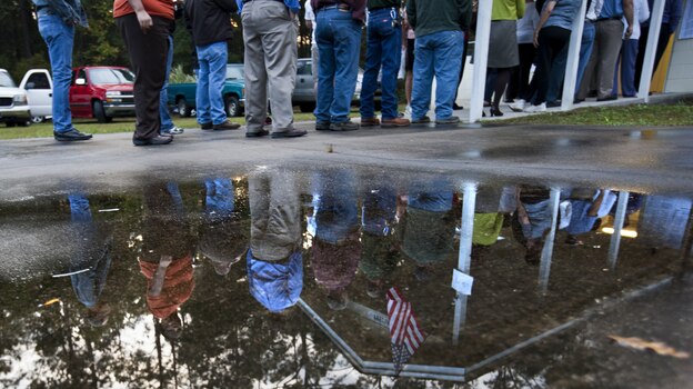 Voters line up to cast a ballot in Crawfordville, Fla. (Getty Images)