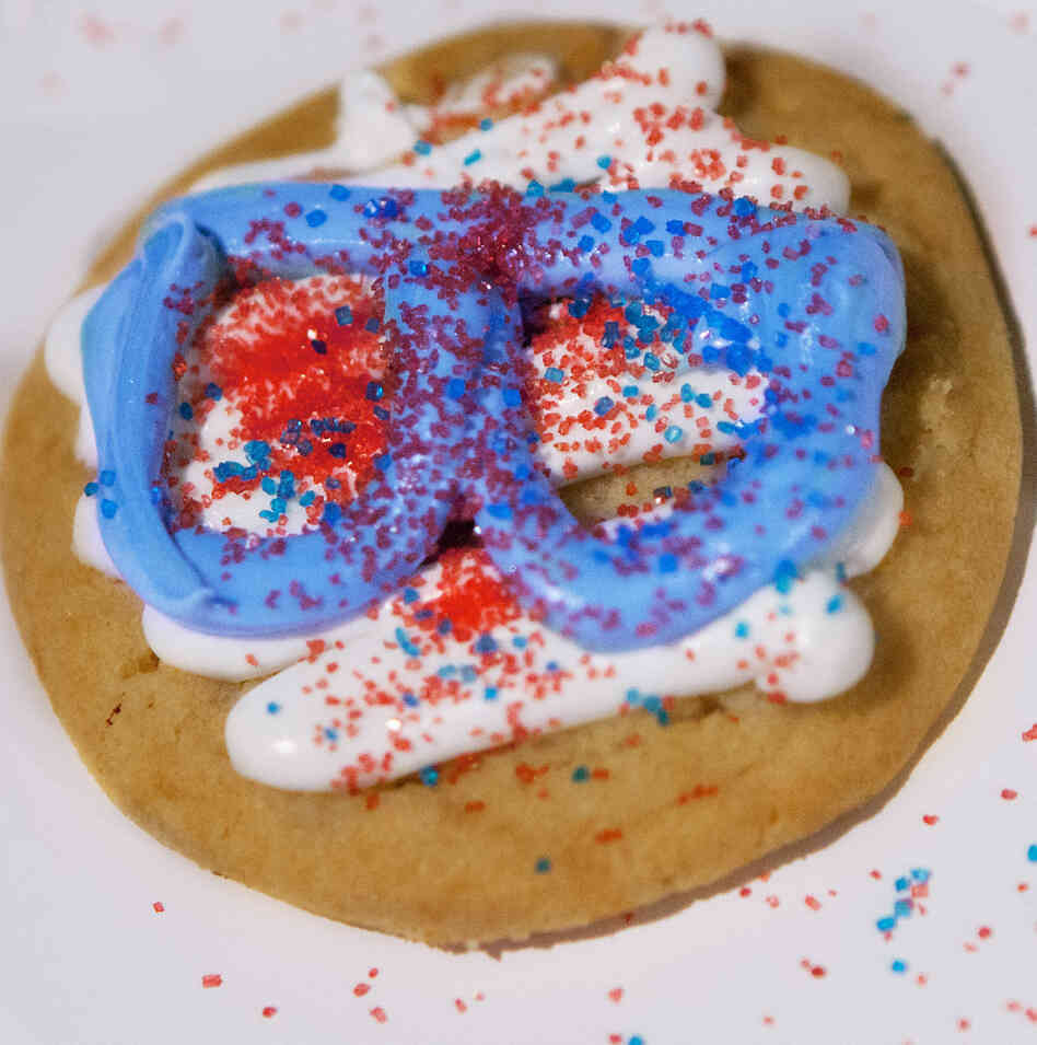 As a reward for voting, kids got to decorate sugar cookies during the mock Election Day. As a reward for voting, kids got to decorate sugar cookies during the mock Election Day.
