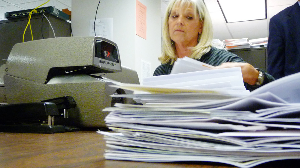 Workers in the Georgia secretary of state's office have fallen behind on licensing applications for nurses.