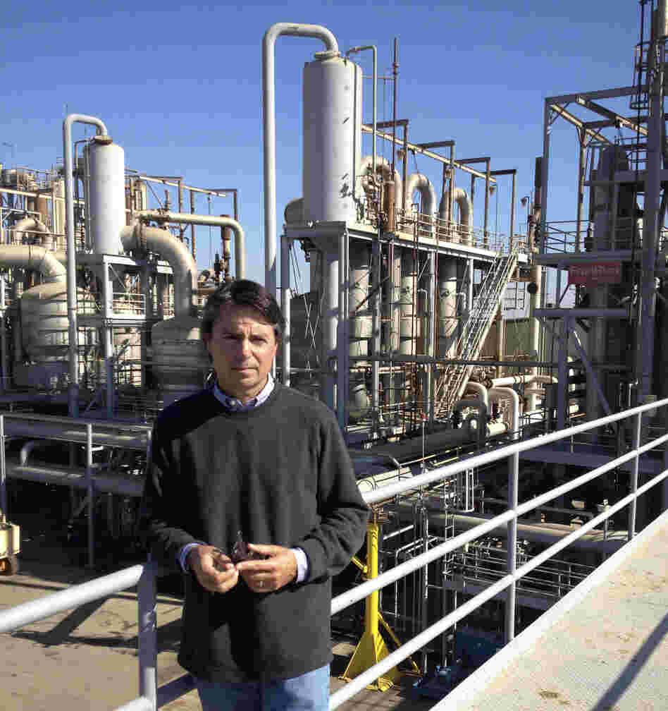 Stuart Woolf, managing director of Los Gatos Tomato Products, says he has already taken many major steps to increase his company's efficiency and reduce its carbon footprint. But he says California's new climate law is introducing new uncertainty and costs into the business. Stuart Woolf, managing director of Los Gatos Tomato Products, says he has already taken many major steps to increase his company's efficiency and reduce its carbon footprint. But he says California's new climate law is introducing new uncertainty and costs into the business.