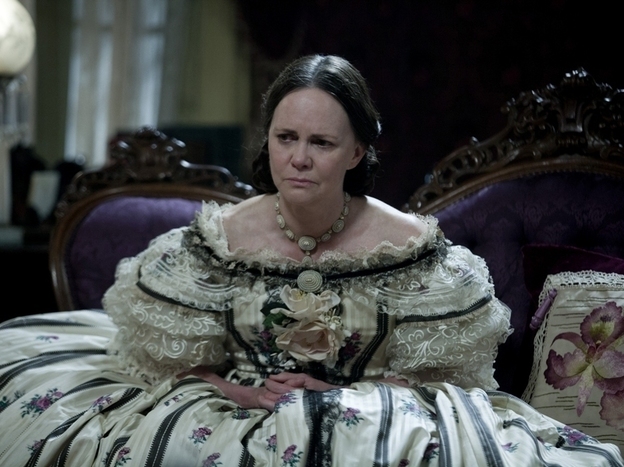 To prepare for her role in Lincoln, Sally Field traveled and researched Mary Todd Lincoln, and even put on 25 pounds.